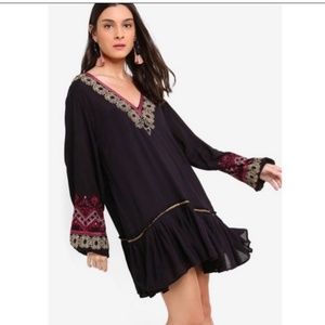 Free People The Wild One Embroidered Boho Mini beautiful black dress Large